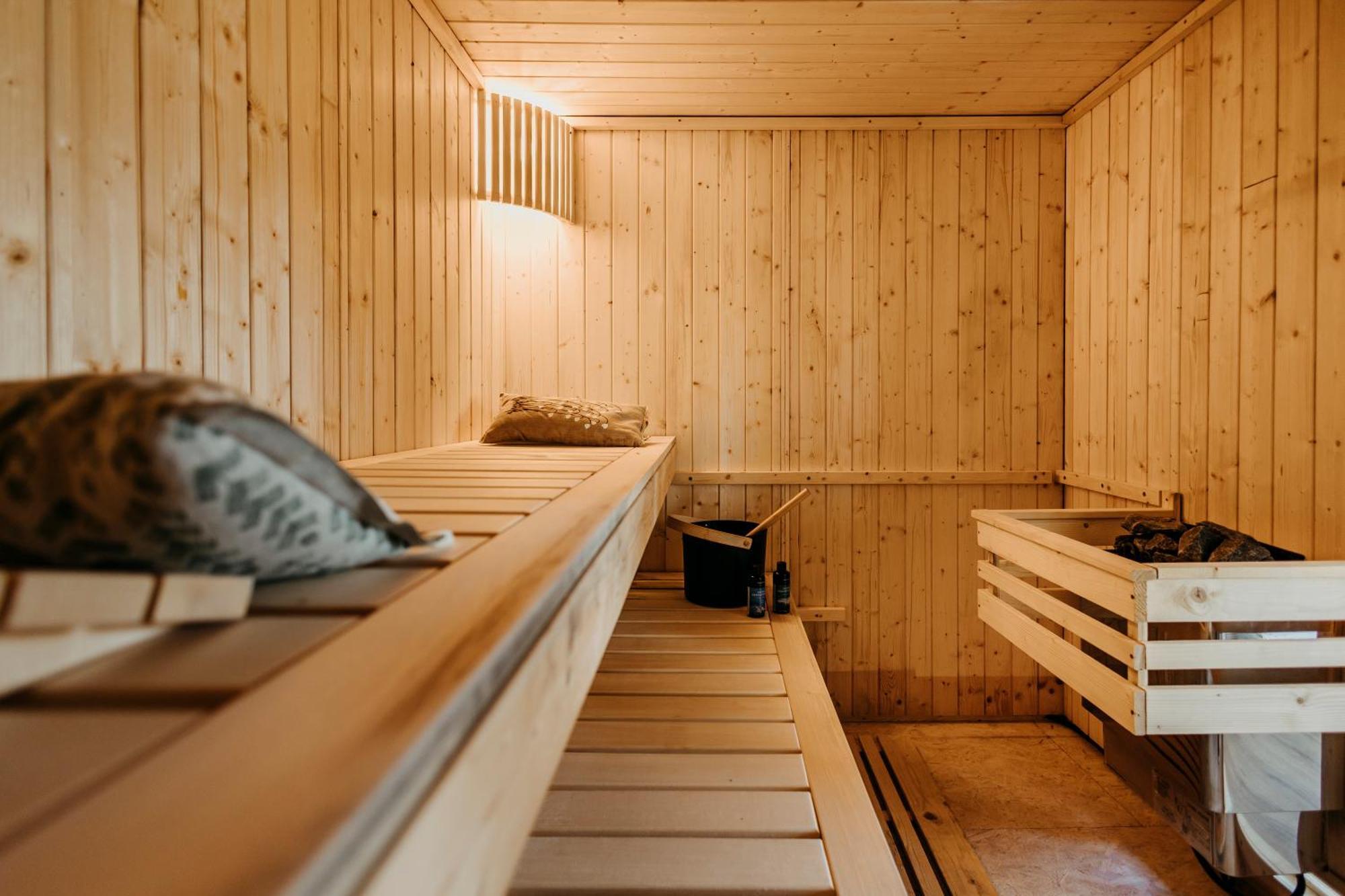 Traumwohnung Mit Sauna, Whirlpool & Wunderschoener Aussicht Плетенберг Екстериор снимка