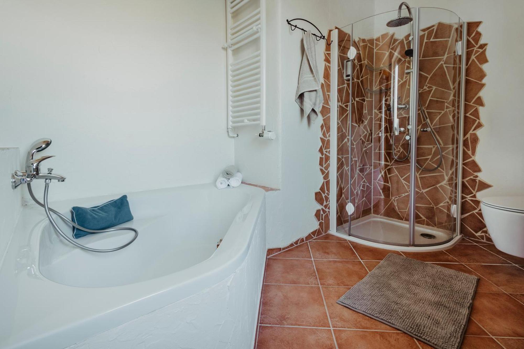 Traumwohnung Mit Sauna, Whirlpool & Wunderschoener Aussicht Плетенберг Екстериор снимка