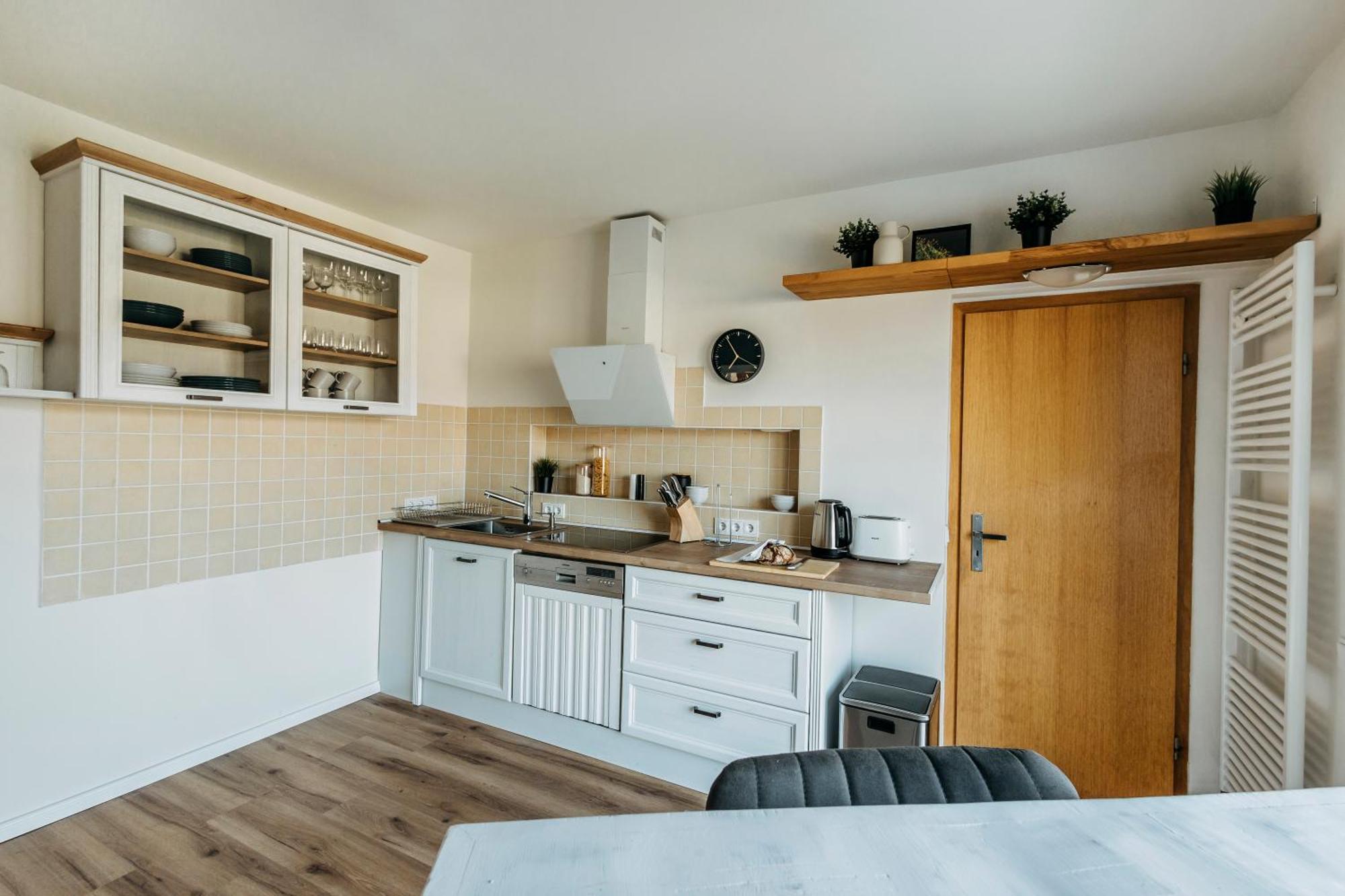 Traumwohnung Mit Sauna, Whirlpool & Wunderschoener Aussicht Плетенберг Екстериор снимка